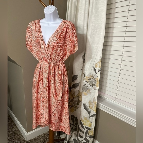 Needle & Thread Dresses & Skirts - Needle & Thread Orange Paisley Tulip Hemmed Dress Size Small